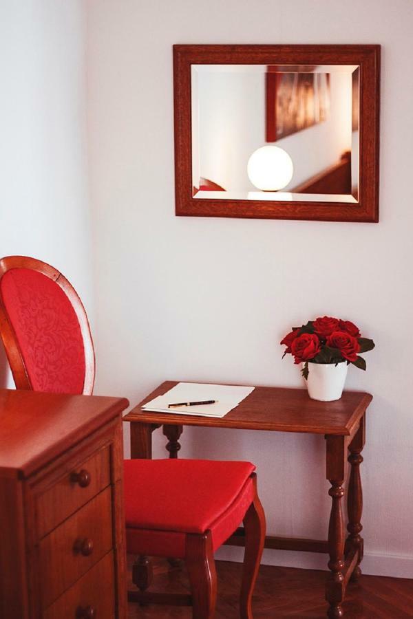 Apartment Milana - Cozy Stay With Free Parking Split Exterior photo